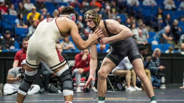 No. 3 Missouri Rocky Elam (197) in his match against No. 2 Oklahoma Stephen Buchanan.